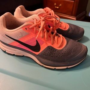 Womens Nike Sneakers